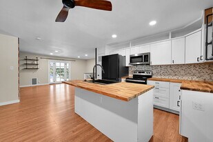 1605 Rosemont Dr in Colorado Springs, CO - Building Photo