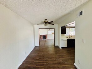 43214 Archwood Way in Lancaster, CA - Building Photo - Building Photo
