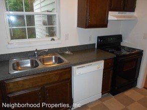 115 Longwood Dr-Unit -Apt A in Charlottesville, VA - Building Photo - Building Photo