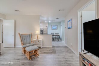 1600 Big Tree Rd, Unit D6 in South Daytona, FL - Building Photo - Building Photo