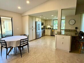 254 Santa Barbara Cir in Palm Desert, CA - Building Photo - Building Photo