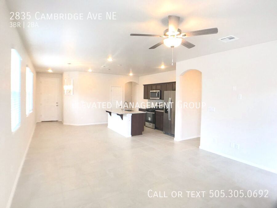 2835 Cambridge Avenue NE in Rio Rancho, NM - Building Photo