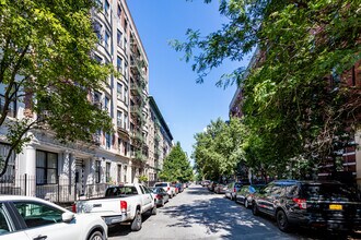 522 W 151st St in New York, NY - Foto de edificio - Building Photo