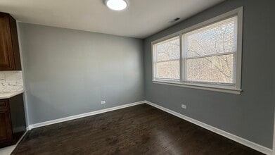 5843 N Cicero Ave in Chicago, IL - Building Photo - Building Photo