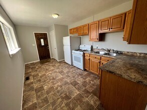 1216 9th St in Rock Island, IL - Building Photo - Building Photo