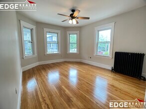 74 Perthshire Rd, Unit 2 in Boston, MA - Building Photo - Building Photo