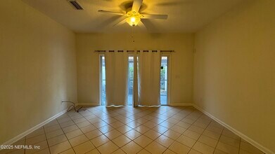 12999 Sunset Lake Dr in Jacksonville, FL - Building Photo - Building Photo