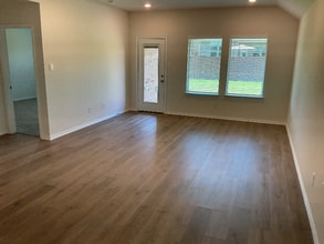 631 Joseph Rd in Pilot Point, TX - Building Photo - Building Photo