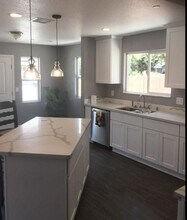1629 Basler St in Sacramento, CA - Building Photo - Building Photo