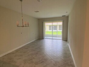 1185 Trappers Trail Loop in Davenport, FL - Building Photo - Building Photo