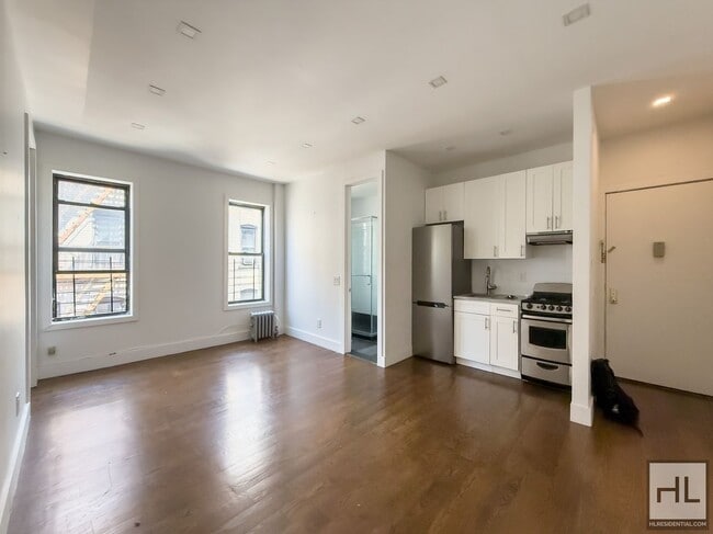 410 Eastern Pkwy