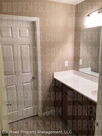 103 Kaitlin Way photo'