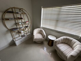3000 SW 23rd St, Unit 1 in Miami, FL - Building Photo