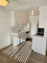 11963 Walnut Ln in Los Angeles, CA - Building Photo - Building Photo