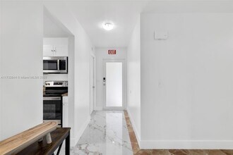 1318 Bayport Ave in Marco Island, FL - Building Photo - Building Photo