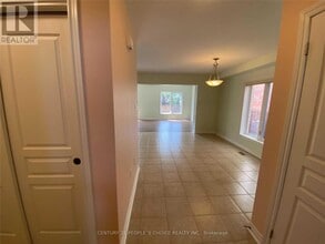 530 Isaiah Cres in Kitchener, ON - Building Photo - Building Photo