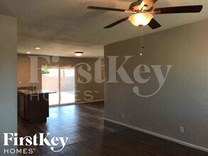 1021 E Millett Ave in Mesa, AZ - Building Photo - Building Photo