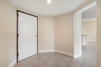 1334 Alton Rd, Unit 503 in Miami Beach, FL - Building Photo - Building Photo