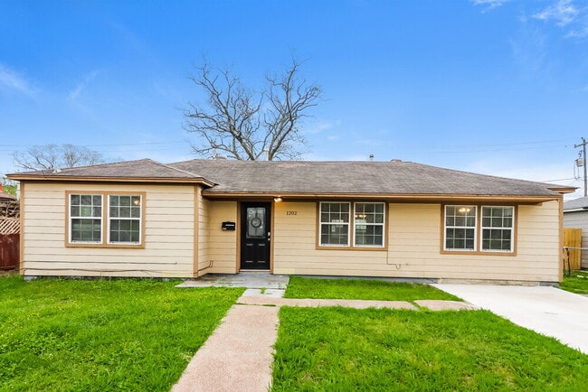 property at 1202 Trimm Ave
