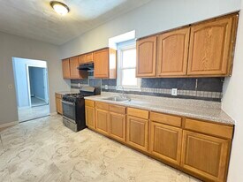 97 Wilkinson Ave, Unit 2 in Jersey City, NJ - Building Photo