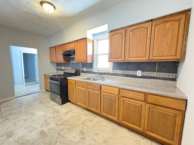 97 Wilkinson Ave, Unit 2