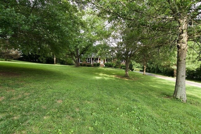 454 Jones Ln in Hendersonville, TN - Building Photo - Building Photo