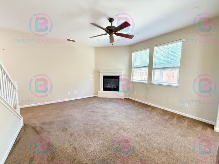 1905 Cave Rock Rd in Reno, NV - Building Photo