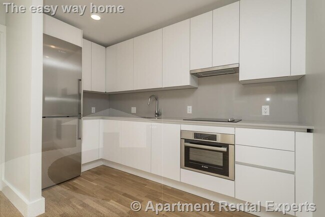 335 Harvard St, Unit A2 in Cambridge, MA - Foto de edificio - Building Photo