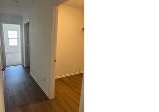 607 Waterway Ave in Hutto, TX - Building Photo - Building Photo