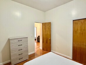 309 W 111th St in New York, NY - Foto de edificio - Building Photo
