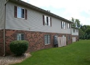 The Woods Apartments in Bad Axe, MI - Building Photo - Building Photo