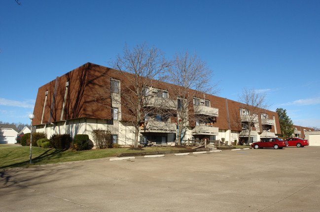 Oak Hills West Apartments in Lorain, OH - Building Photo - Building Photo