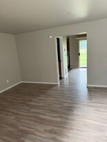 15345 Killarney Cir in Monroe, WA - Building Photo