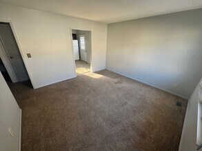 406 E Main St in Glasford, IL - Building Photo - Building Photo