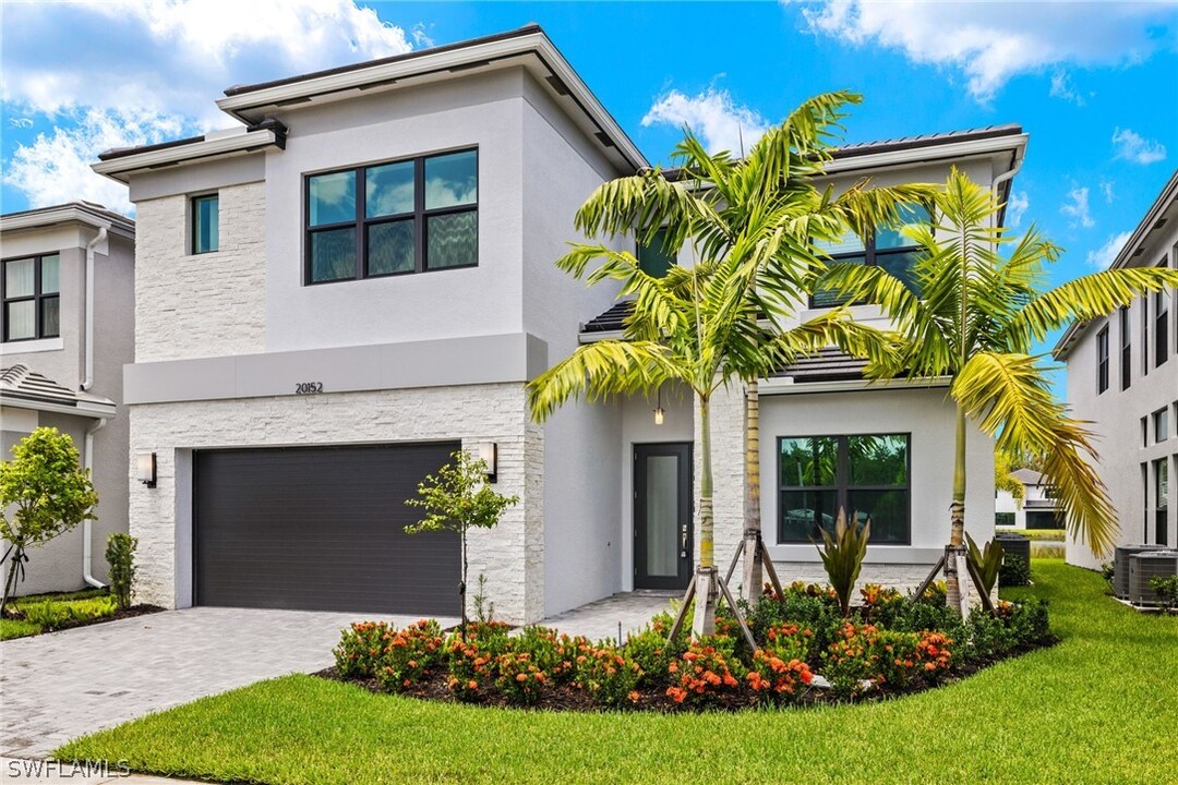 20152 Camellia Crosse Ln in Estero, FL - Building Photo