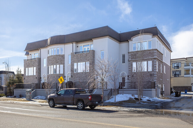 356 Quarry Park Blvd SE in Calgary, AB - Building Photo - Building Photo