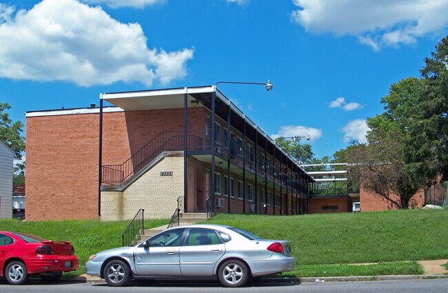 4333 Chippewa St in St. Louis, MO - Building Photo - Building Photo