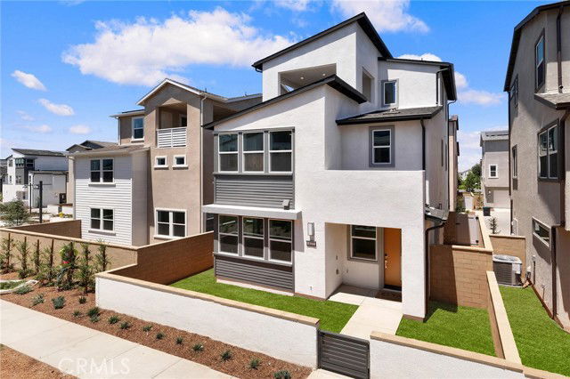 422 Lobata in Irvine, CA - Building Photo - Building Photo