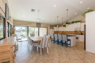 219 Copperfield Ct in Marco Island, FL - Foto de edificio - Building Photo