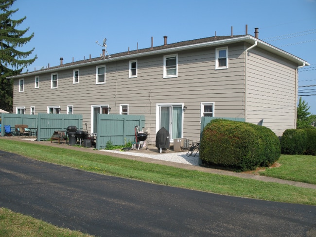 2818 Burns Ave in Erie, PA - Building Photo - Building Photo