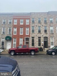 1833 W Lexington St photo'