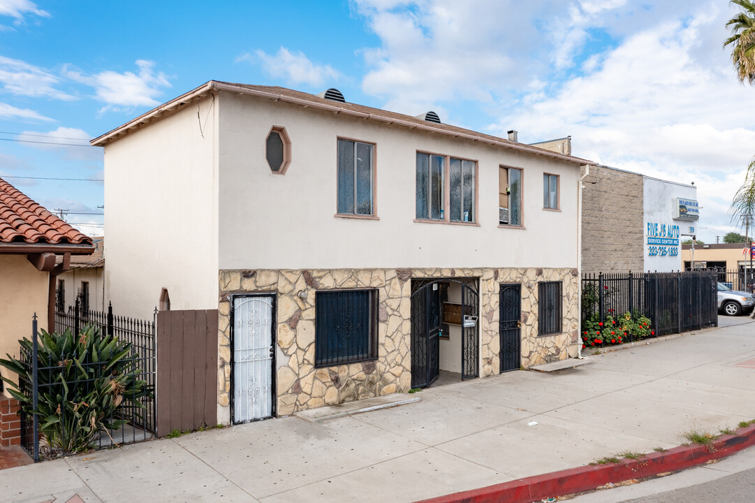 1617 W Whittier Blvd in Montebello, CA - Building Photo