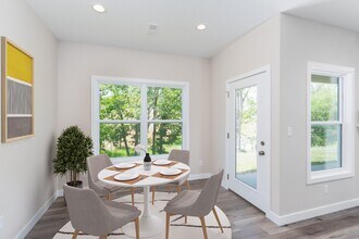 1121 Stonehaven Dr in Boonville, MO - Building Photo - Building Photo