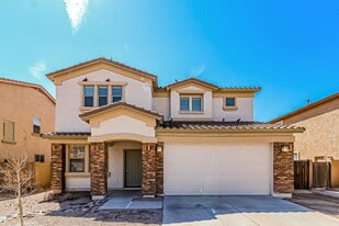 7247 West Alta Vista Road in Phoenix, AZ - Building Photo