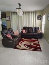 2009 Grey Falcon Cir SW in Vero Beach, FL - Building Photo - Building Photo