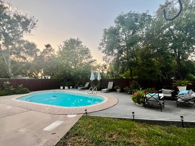 property at 4804 Greystone Dr