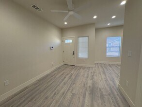 616 1/2 Mormon St in Folsom, CA - Foto de edificio - Building Photo