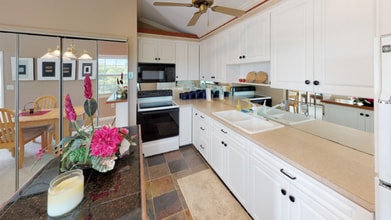 29822 Frostproof Rd in Big Pine Key, FL - Foto de edificio - Building Photo