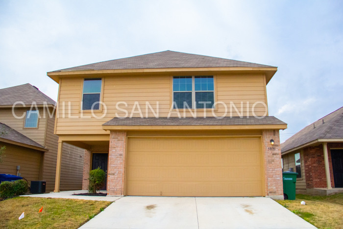 5835 Camier Cove in San Antonio, TX - Building Photo