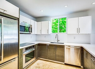 3142 Ohio St in Miami, FL - Building Photo - Building Photo